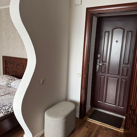 Квартира На Березі Дніпра У Новому Будинку! Čerkasy Esterno foto